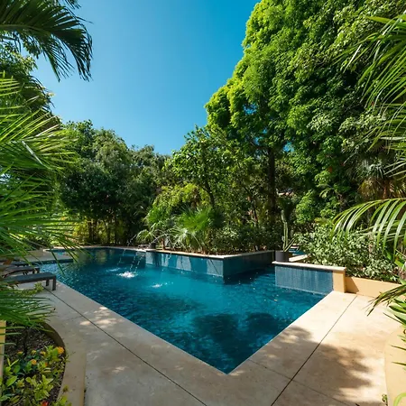 2 Bedroom Condo With 4 Pools & Gym - Vaiven 124 - Playacar